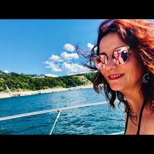 Meet your Posher, Rebecca